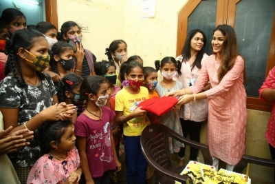 Lavanya Tripathi Birthday Celebration at Government Ladies Hostel - 1 of 21