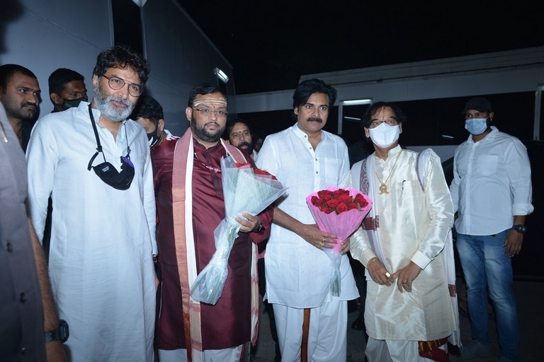 Pawan attends Meenakshi Kalyanam Dance Programme - 5 / 21 photos