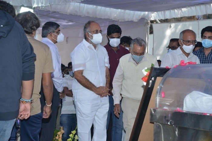 Sirivennela Condolence Photos - 18 / 49 photos