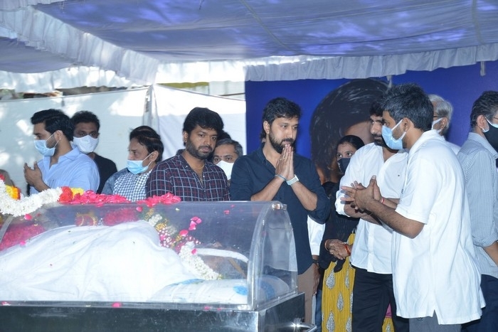 Senior Heroes at Sirivennela Sitarama Sastry Condolences - 36 / 57 photos