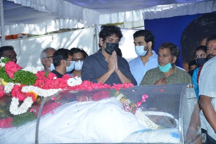 Senior Heroes at Sirivennela Sitarama Sastry Condolences - 38 / 57 photos