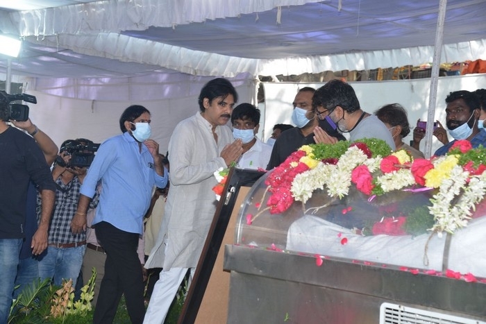 Senior Heroes at Sirivennela Sitarama Sastry Condolences - 44 / 57 photos