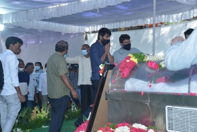 Senior Heroes at Sirivennela Sitarama Sastry Condolences - 4 of 57