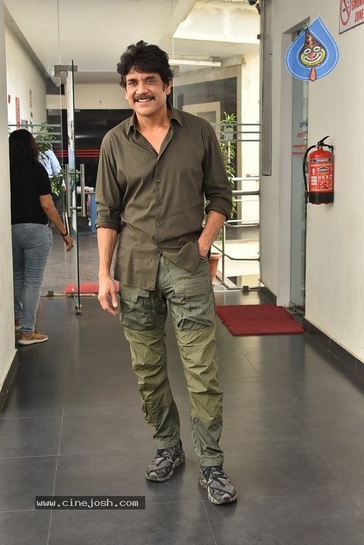 Akkineni Nagarjuna Photos - 6 / 37 photos