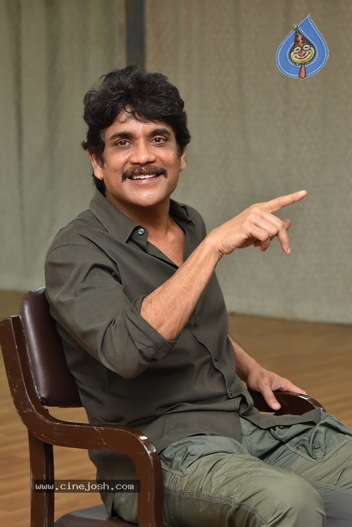 Akkineni Nagarjuna Photos - 30 / 37 photos