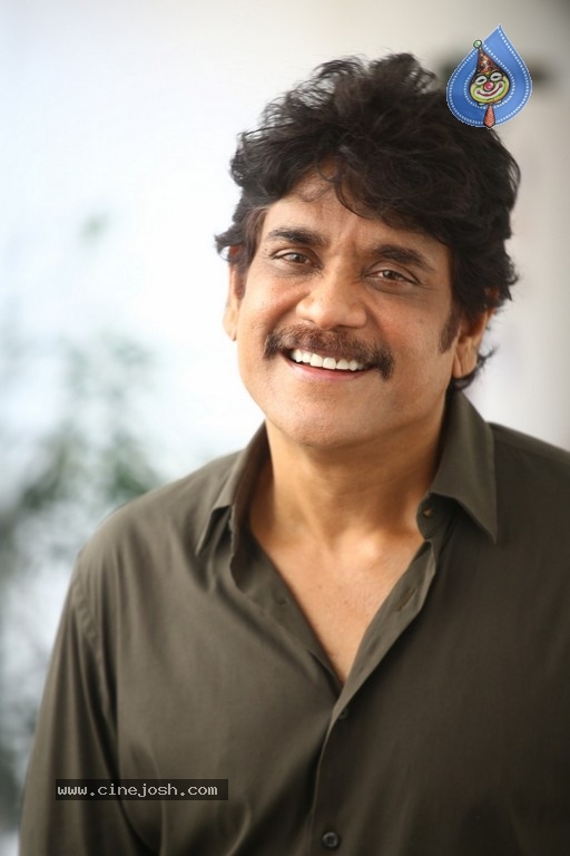 Akkineni Nagarjuna Photos - 32 / 37 photos