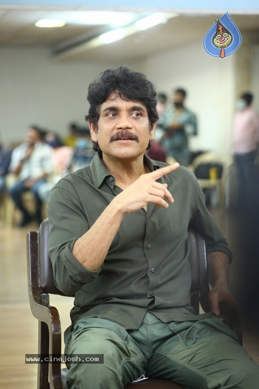 Akkineni Nagarjuna Photos - 33 / 37 photos