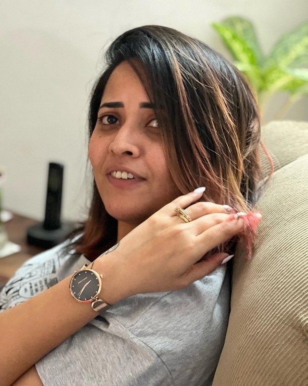Anasuya Bharadwaj Photos - 4 / 6 photos