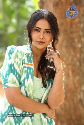 Avika Gor Photos - 8 of 21