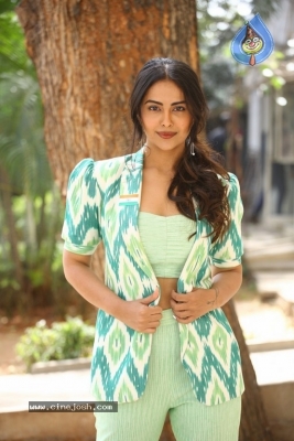 Avika Gor Photos - 13 of 21