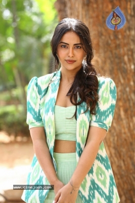 Avika Gor Photos - 14 of 21