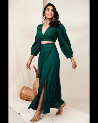 Eesha Rebba Photos - 3 of 6