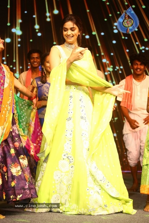 Good Luck Sakhi Pre Release Event - 38 / 54 photos