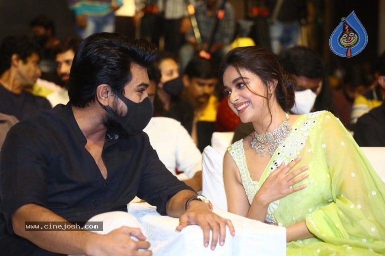 Good Luck Sakhi Pre Release Event - 39 / 54 photos