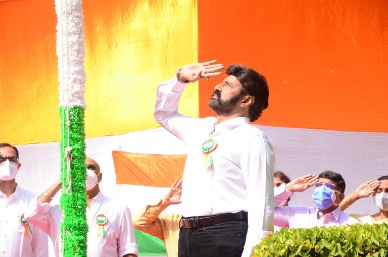 Balakrishna Flag hoisting at Basavatarakam Hospital - 12 / 21 photos