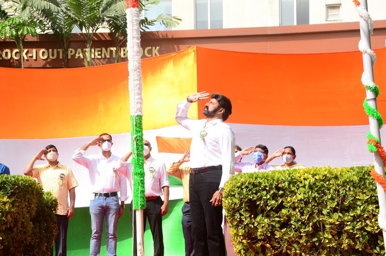 Balakrishna Flag hoisting at Basavatarakam Hospital - 14 / 21 photos