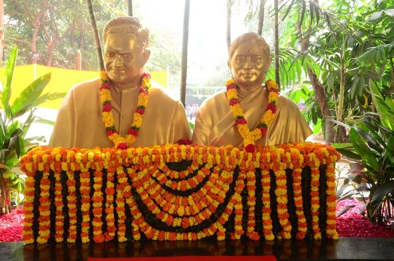 Balakrishna Flag hoisting at Basavatarakam Hospital - 18 / 21 photos