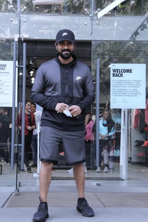 Ram Charan Spotted at Nike Store in Mumbai - 1 / 4 photos