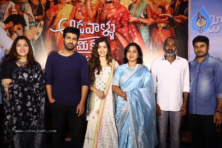 Aadavallu Meeku Johaarlu Movie Press Meet - 15 / 36 photos
