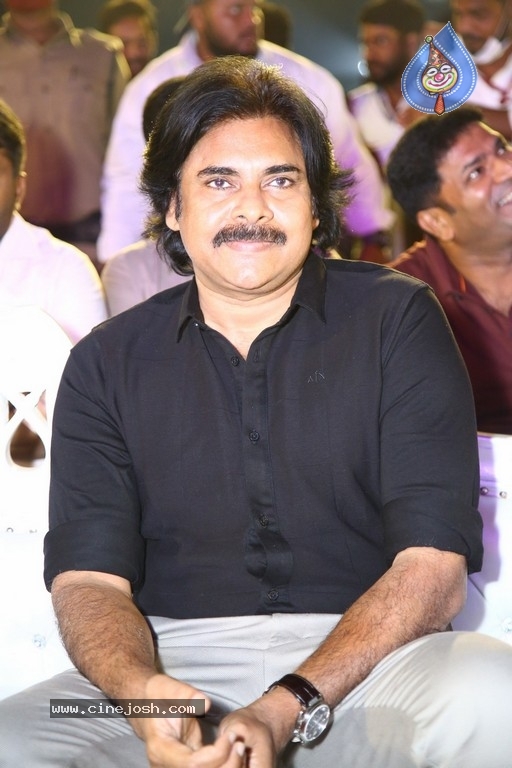 Bheemla Nayak Pre Release Event - 75 / 80 photos