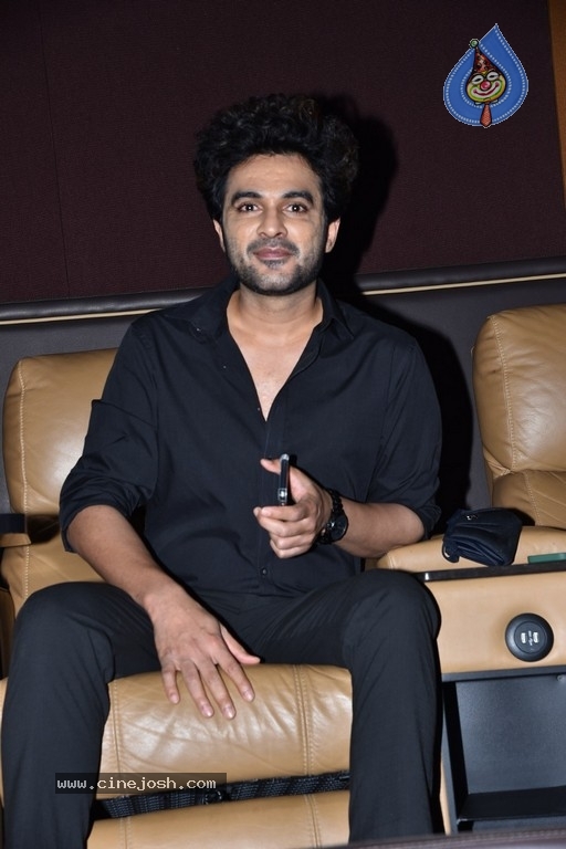 DJ Tillu Movie Trailer Launch - 20 / 21 photos