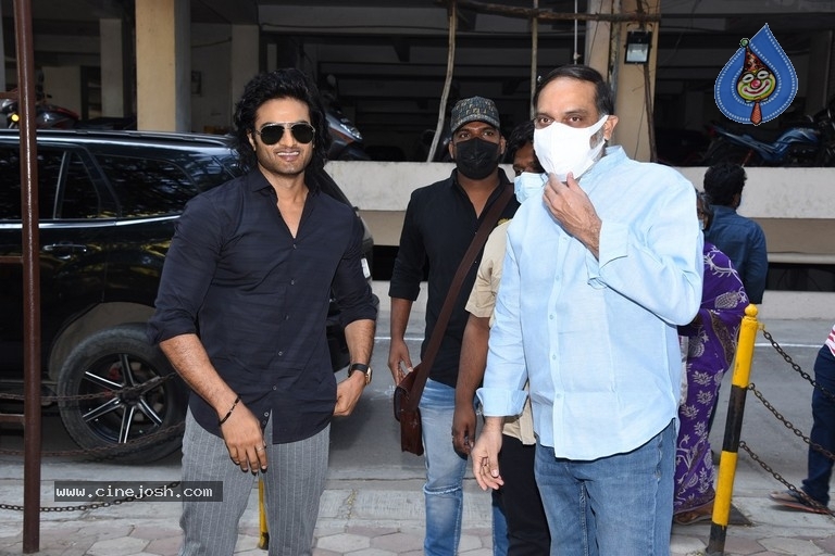 Sudheer Babu New Movie Launch - 21 / 39 photos