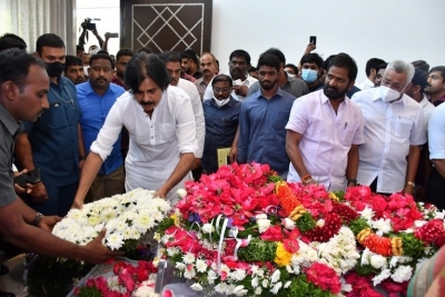 AP Minister Goutham Reddy Condolences Photos - 8 of 16