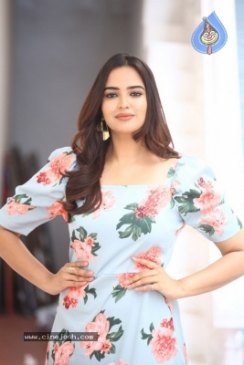 Pujita Ponnada Photos - 1 of 21