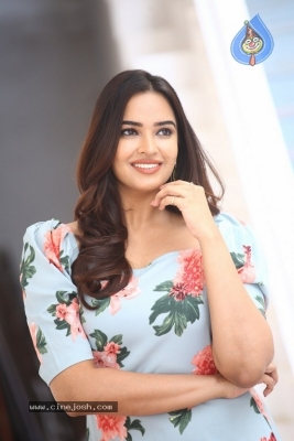 Pujita Ponnada Photos - 9 of 21