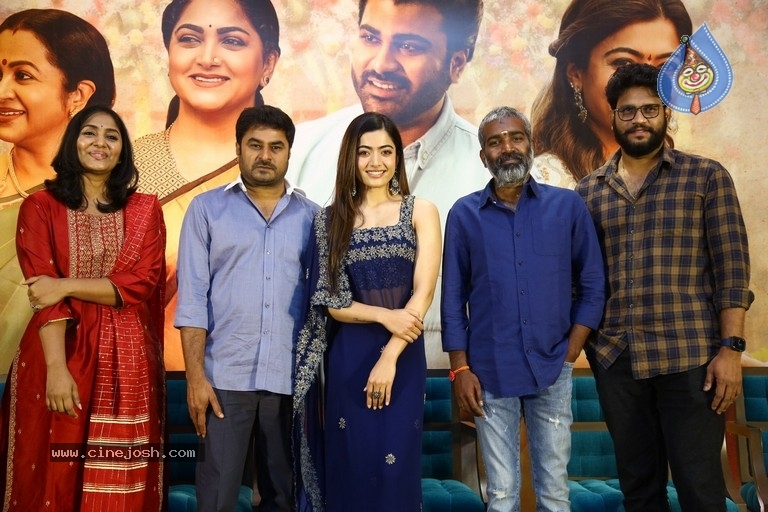 Aadavallu Meeku Johaarlu Press Meet - 6 / 21 photos