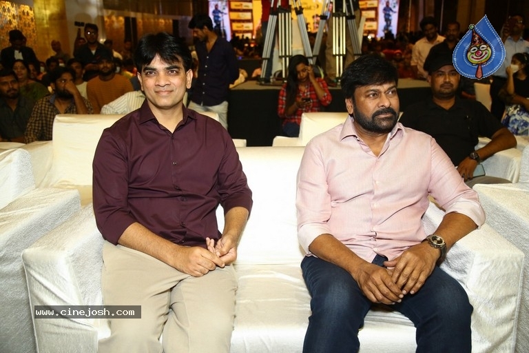Mission Impossible Pre Release Event - 25 / 33 photos