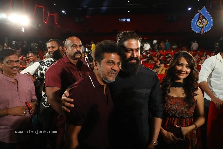 KGF Chapter 2 Trailer Launch - 16 / 39 photos