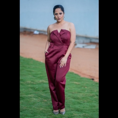 Anasuya Bharadwaj Photos - 3 of 7