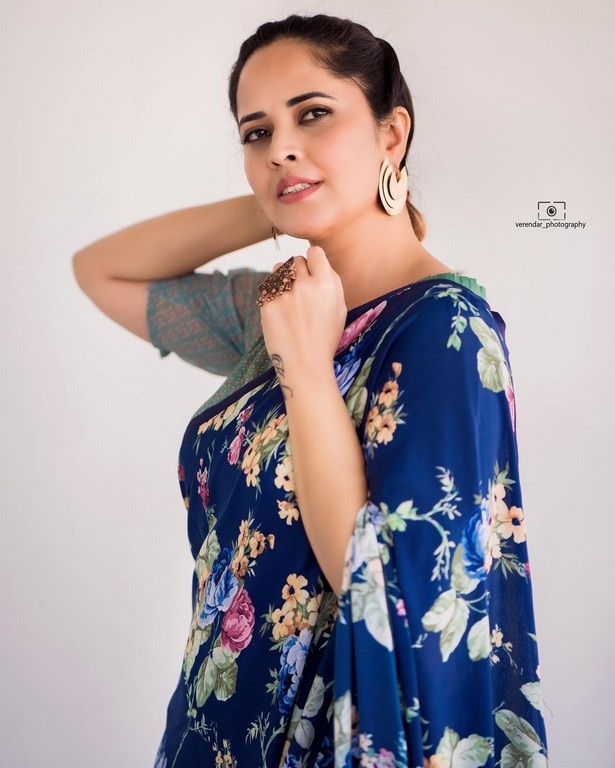 Anasuya Bharadwaj Photos - 1 / 7 photos