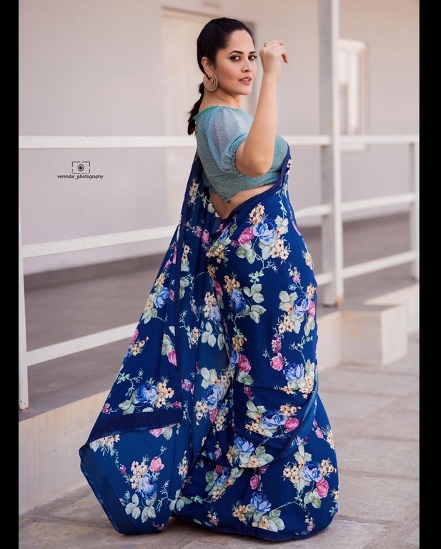 Anasuya Bharadwaj Photos - 4 / 7 photos