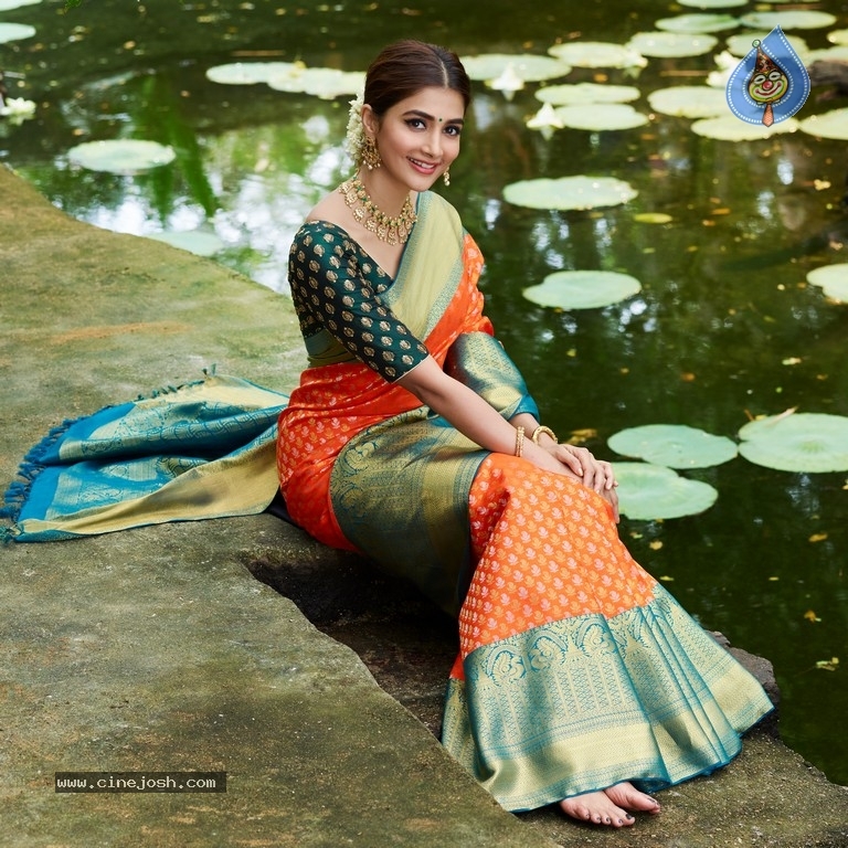 Pooja Hegde Photo Shoot Photos - 9 / 38 photos