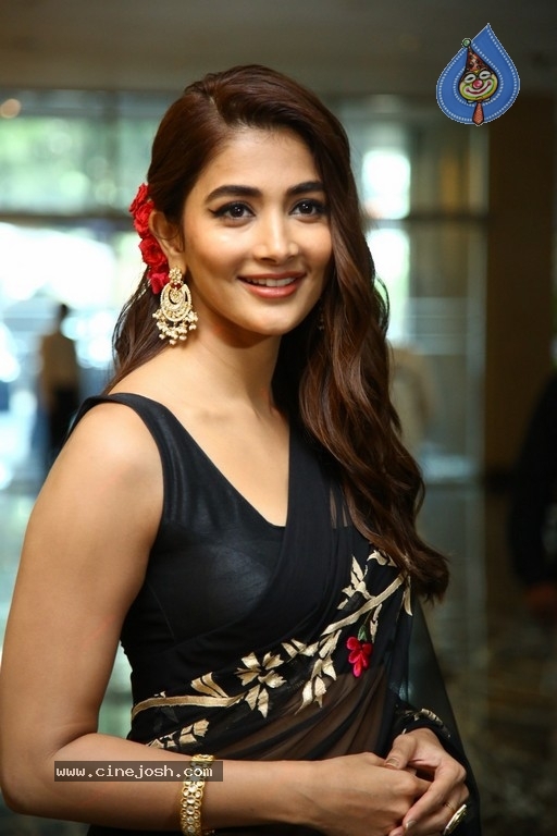 Pooja Hegde Photos - 12 / 21 photos