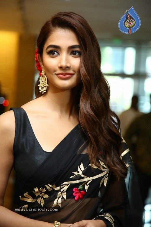 Pooja Hegde Photos - 17 / 21 photos