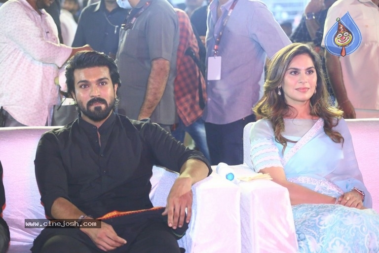 Acharya Pre Release Event 01 - 28 / 58 photos