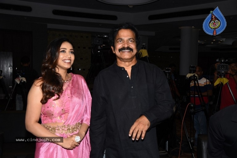 Bloody Mary Movie Press meet - 2 / 16 photos