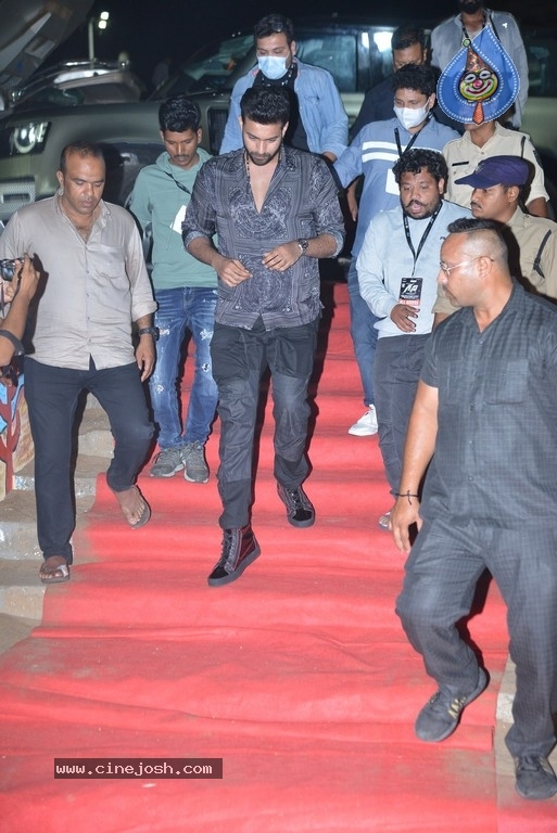 Ghani Pre Release Event 01 - 25 / 53 photos
