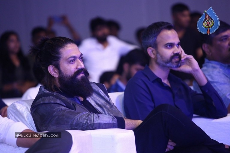KGF 2 Telugu Press Meet - 9 / 42 photos
