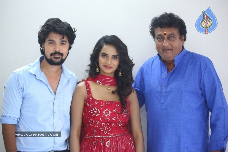 Kotha Rangula Prapancham Movie Title Launch - 5 / 21 photos
