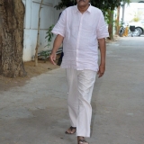 Celebs pays last rites to Narayan Das Narang