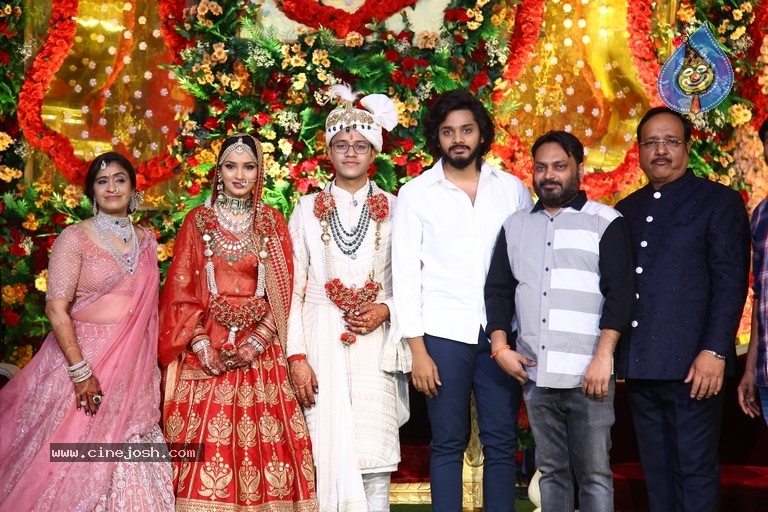 Mayank Gupta weds Sanjana - 21 / 35 photos