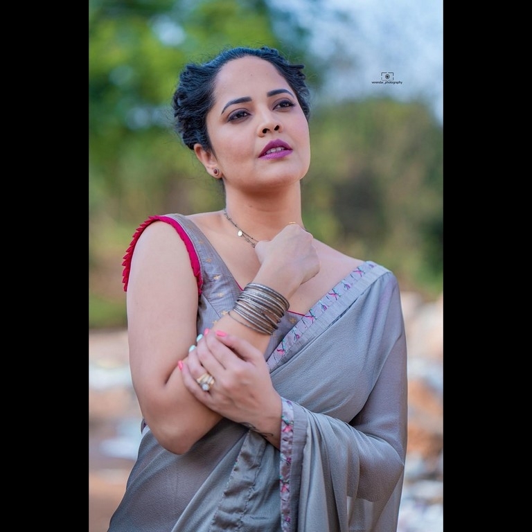 Anasuya Bharadwaj Photos - 4 / 7 photos