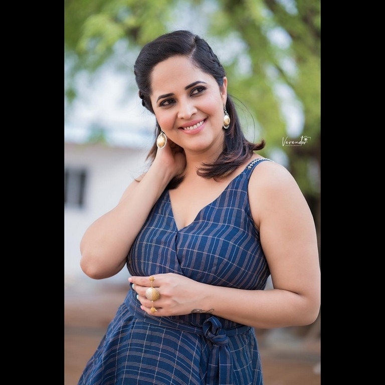 Anasuya Bharadwaj Photos - 4 / 6 photos