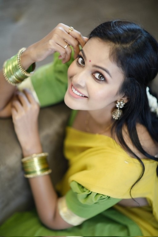 Chandini Tamilarasan Stills - 2 / 4 photos