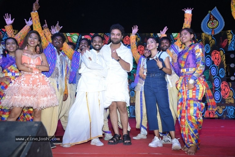 Ashoka Vanam Lo Arjuna Kalyanam pre release event - 8 / 20 photos