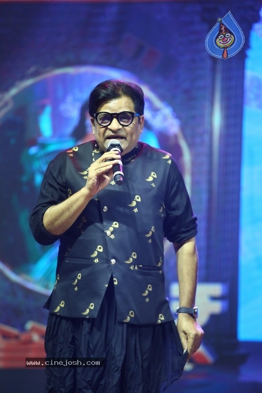 F3 Movie Pre Release Event - 71 / 80 photos